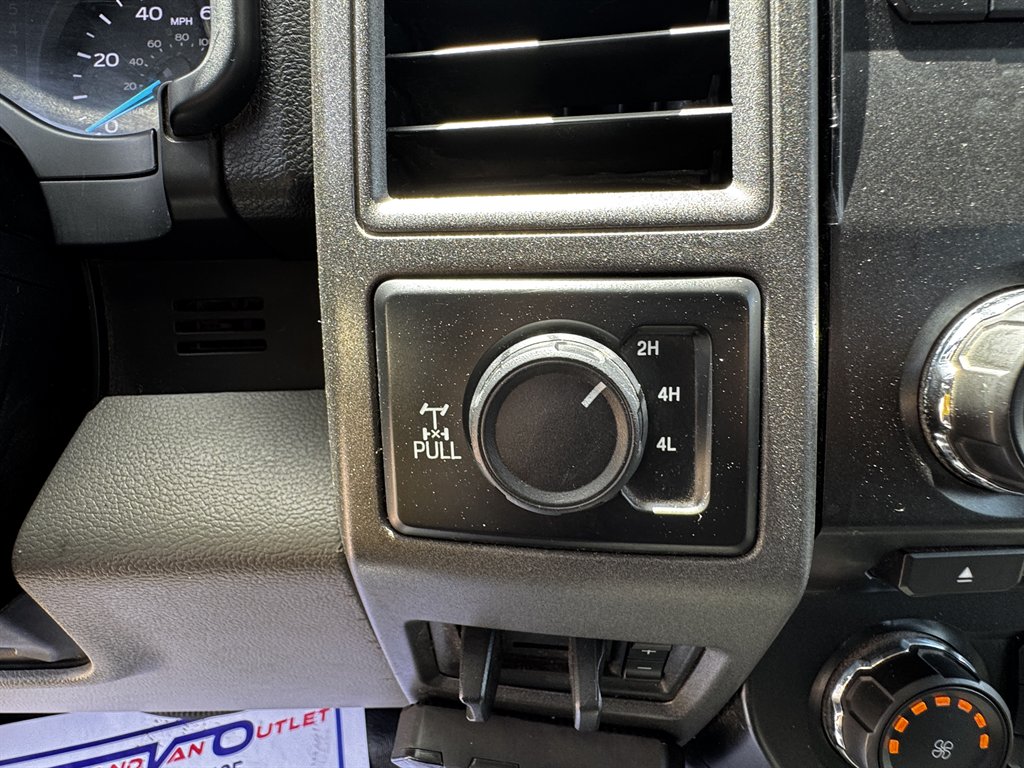 2018 Ford F-250 - $28,995