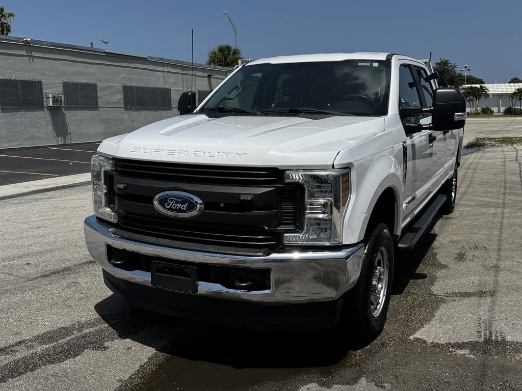 2018 Ford F-250 - $28,995