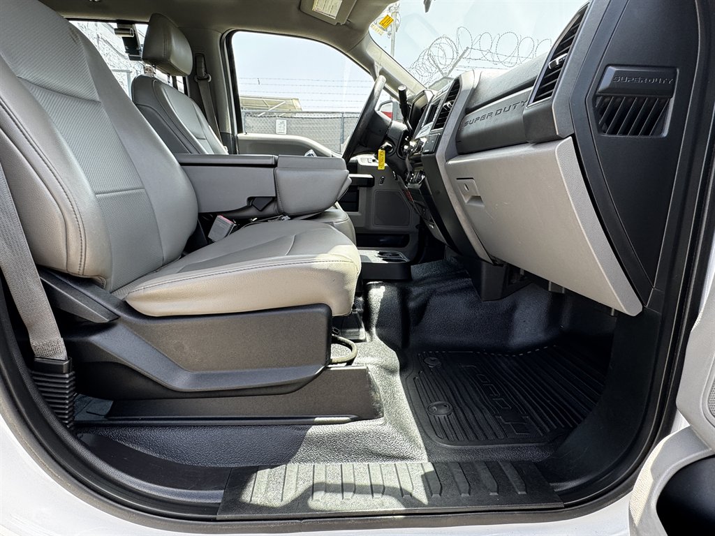 2018 Ford F-250 - $28,995
