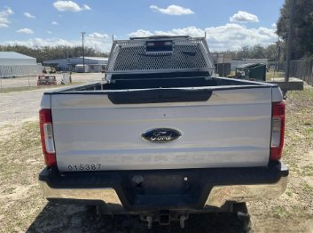 2018 Ford F-250 - $28,995