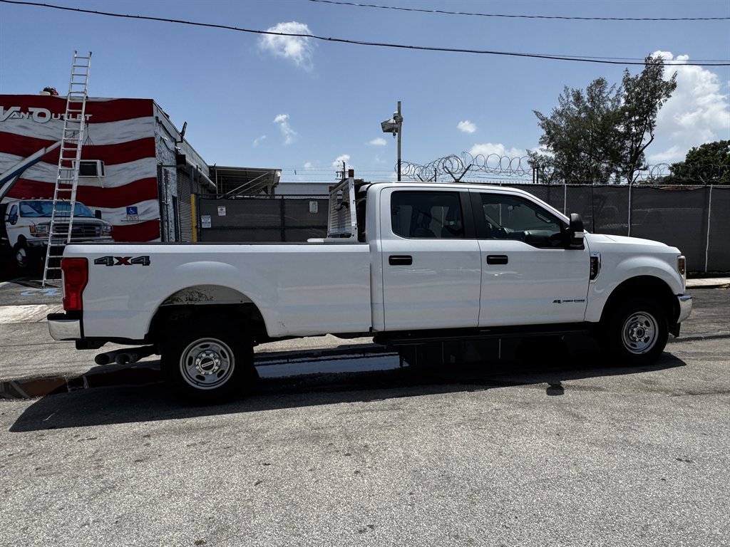 2018 Ford F-250 - $28,995