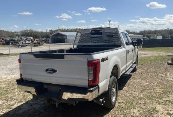 2018 Ford F-250 - $28,995