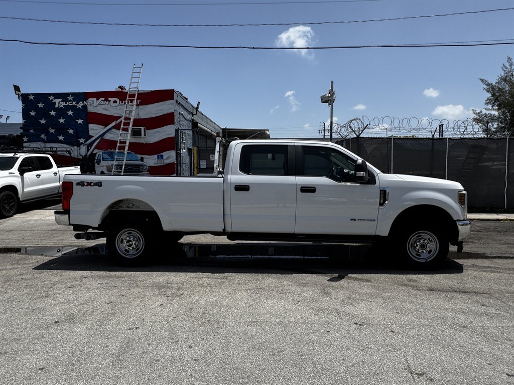 2018 Ford F-250 - $28,995