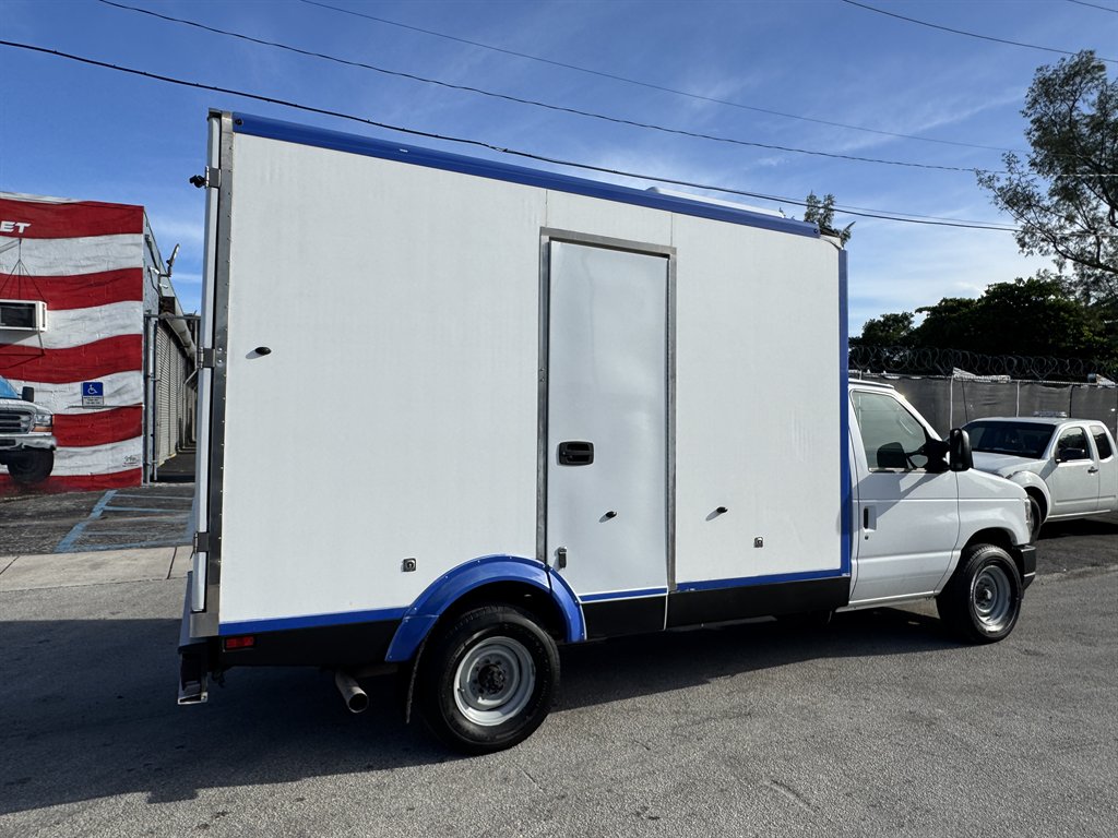 2024 Ford E350 - $26,995