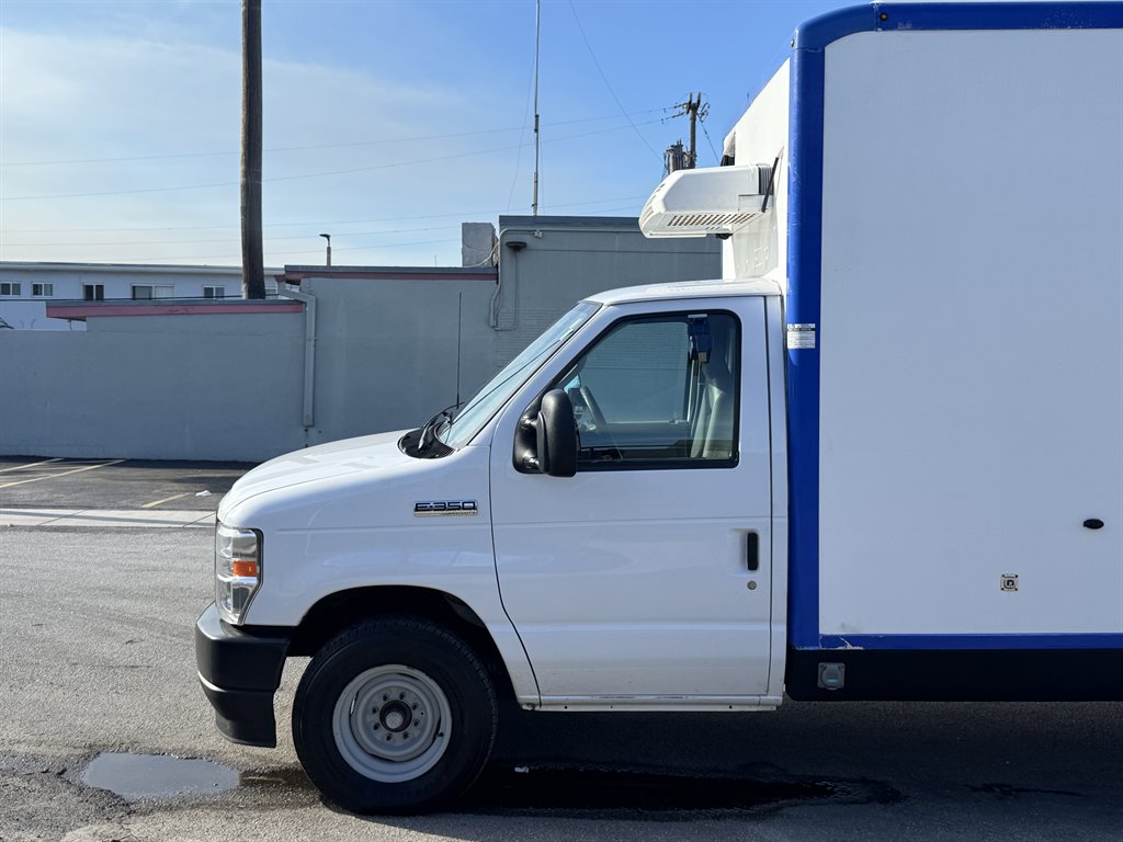 2024 Ford E350 - $26,995
