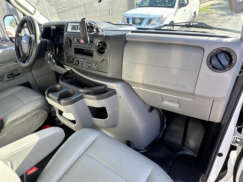 2024 Ford E350 - $26,995