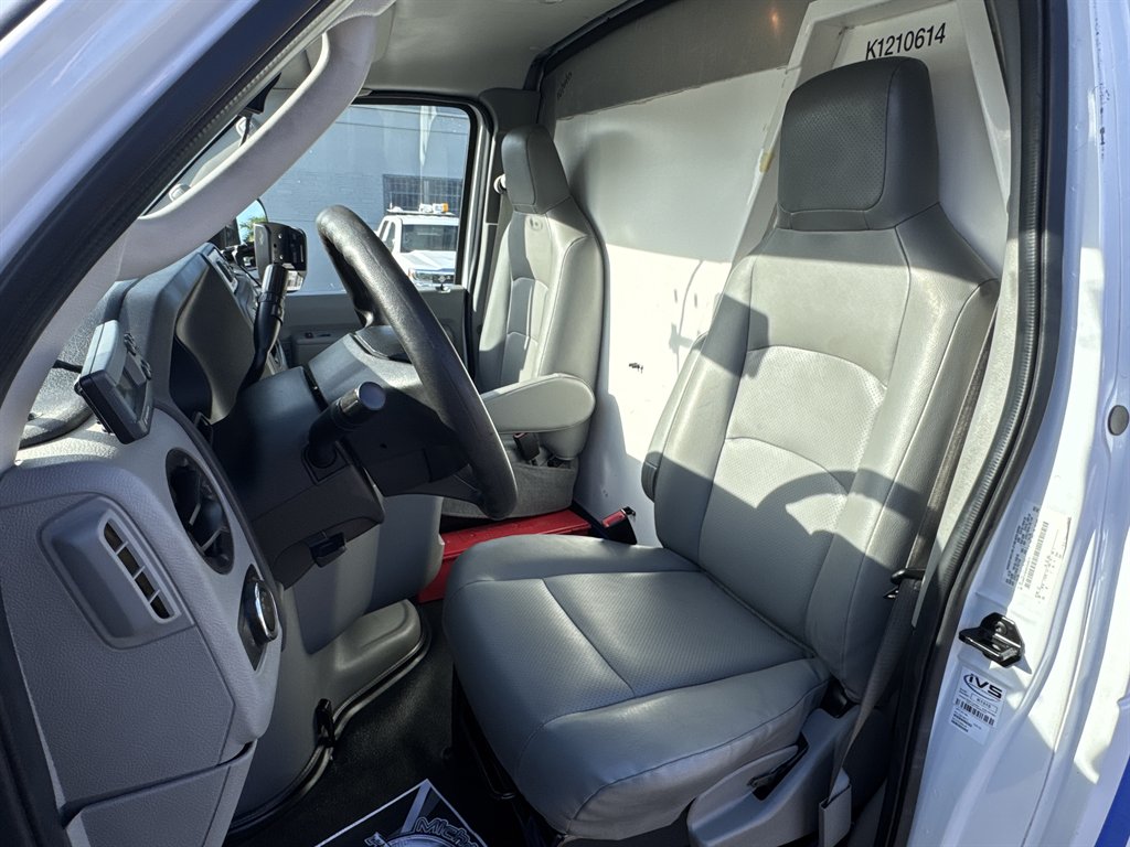2024 Ford E350 - $26,995