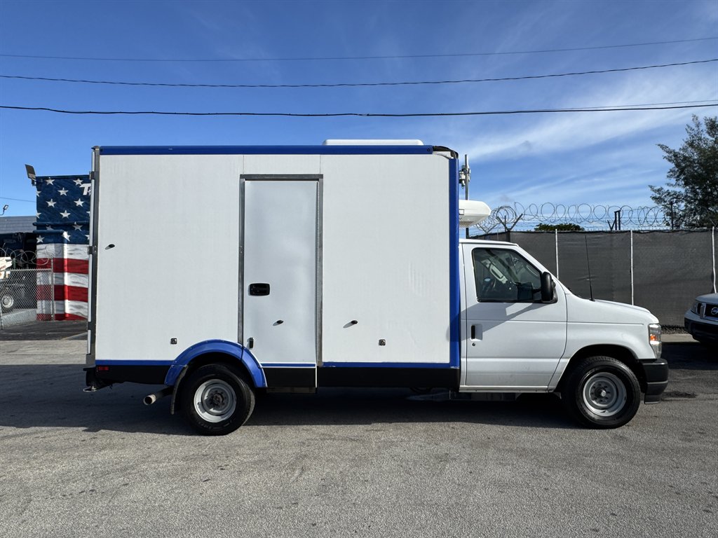 2024 Ford E350 - $26,995