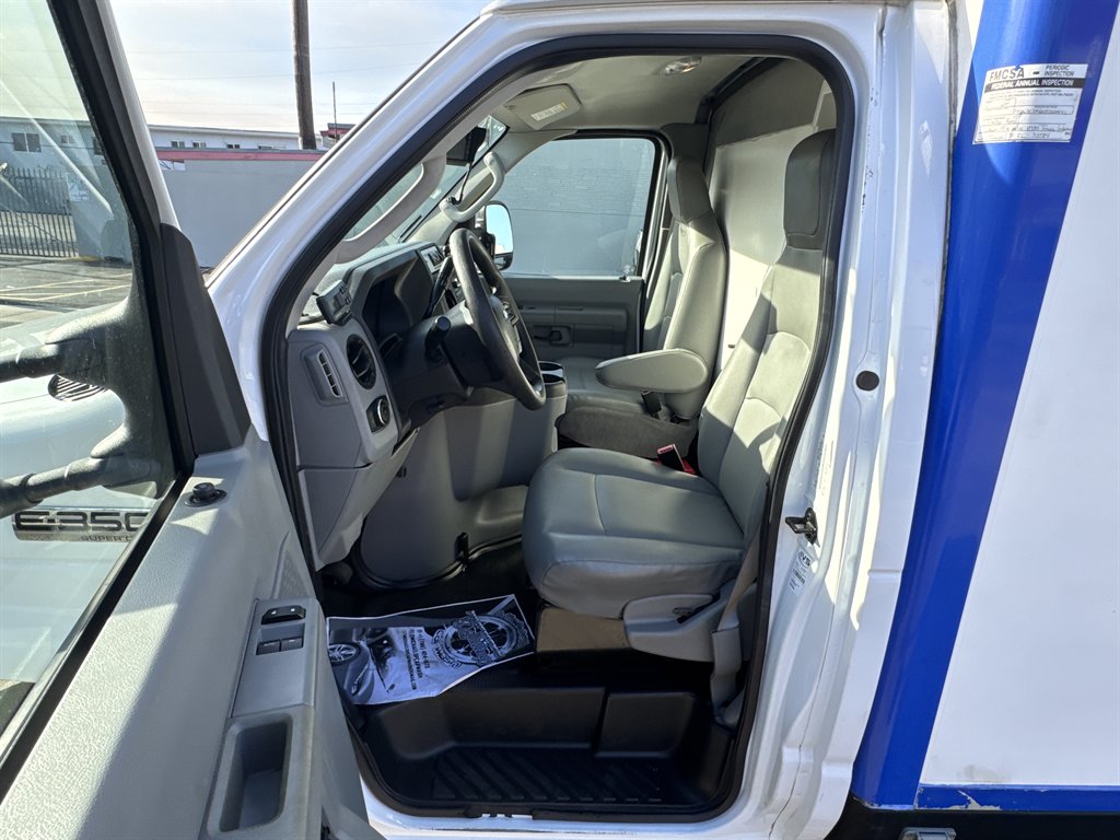 2024 Ford E350 - $26,995