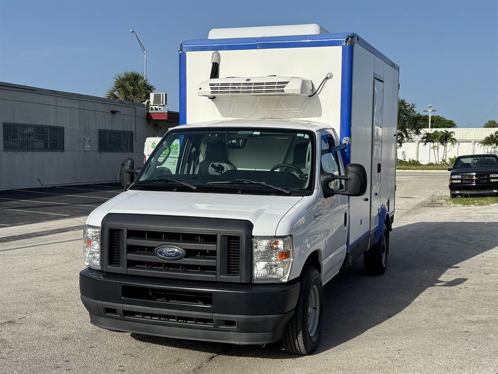 2024 Ford E350 - $26,995