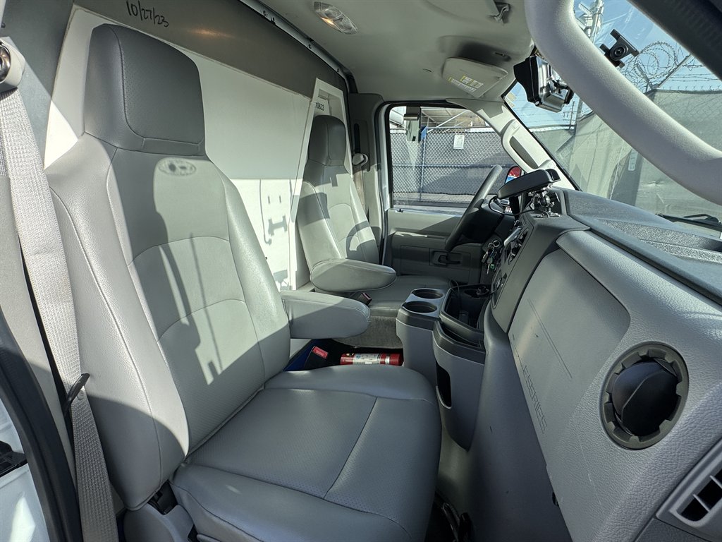 2024 Ford E350 - $26,995