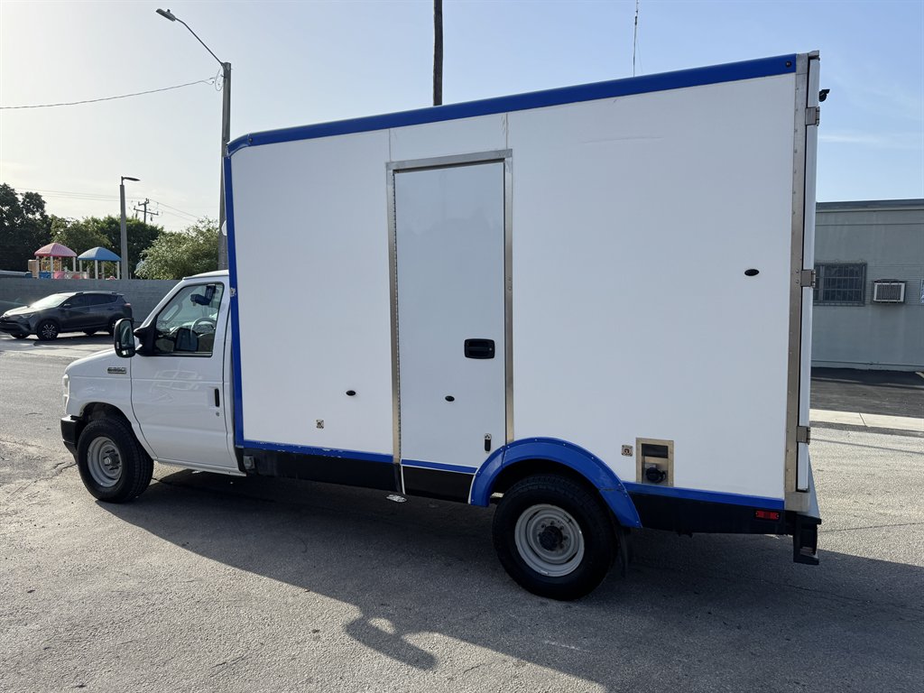 2024 Ford E350 - $26,995