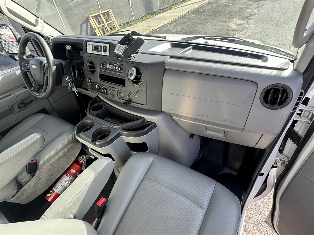 2024 Ford E350 - $26,995