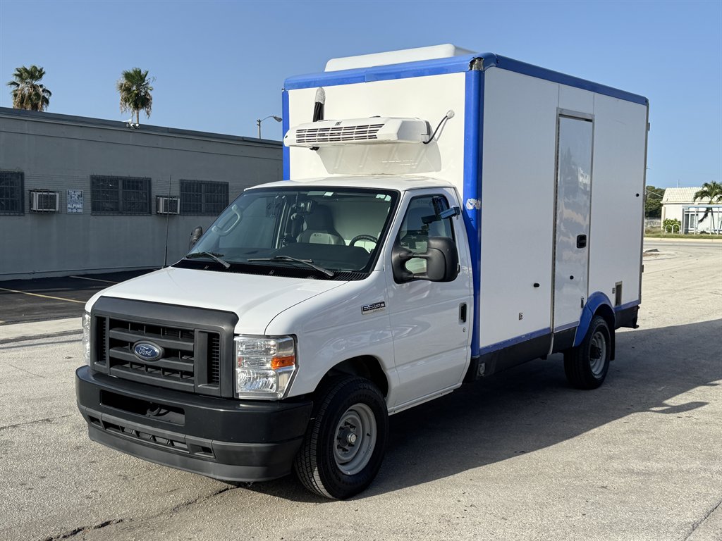 2024 Ford E350 - $26,995