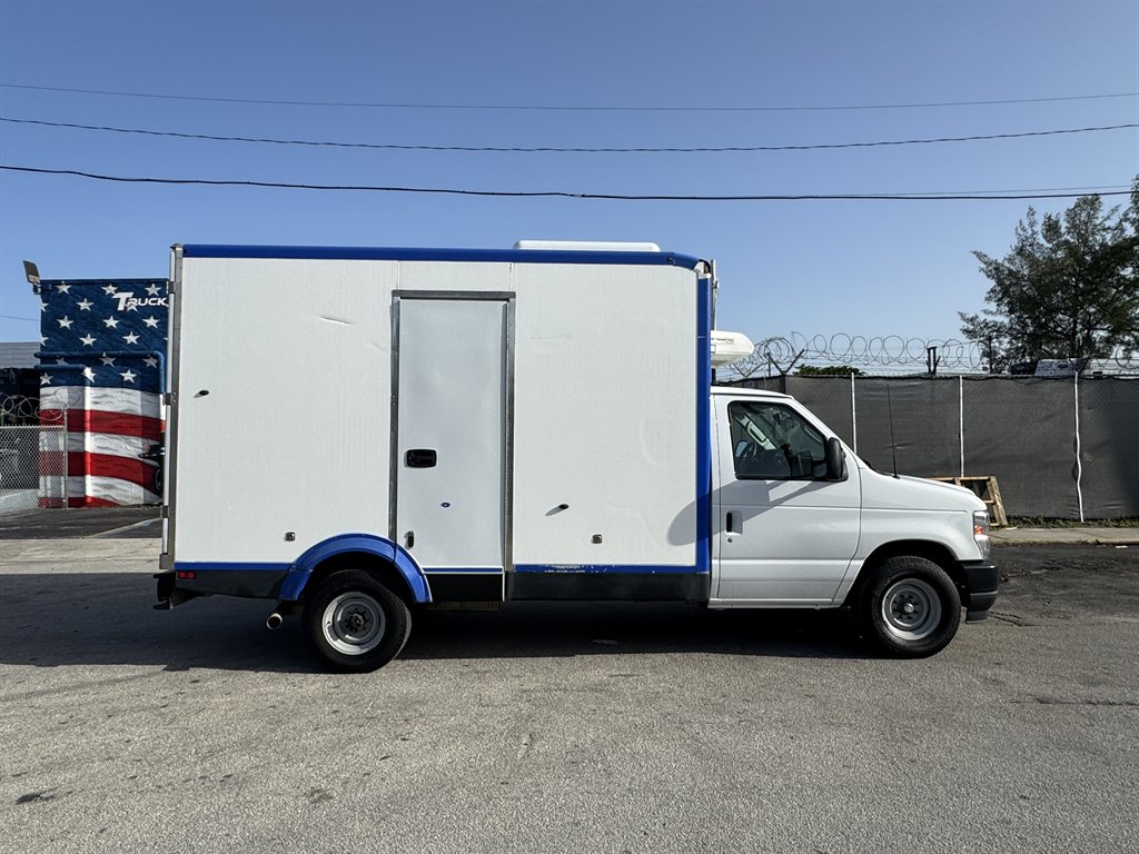 2024 Ford E350 - $26,995