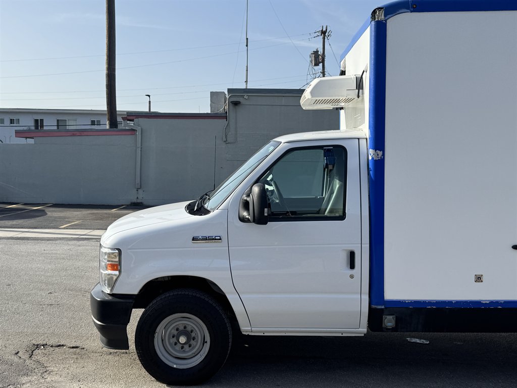 2024 Ford E350 - $26,995