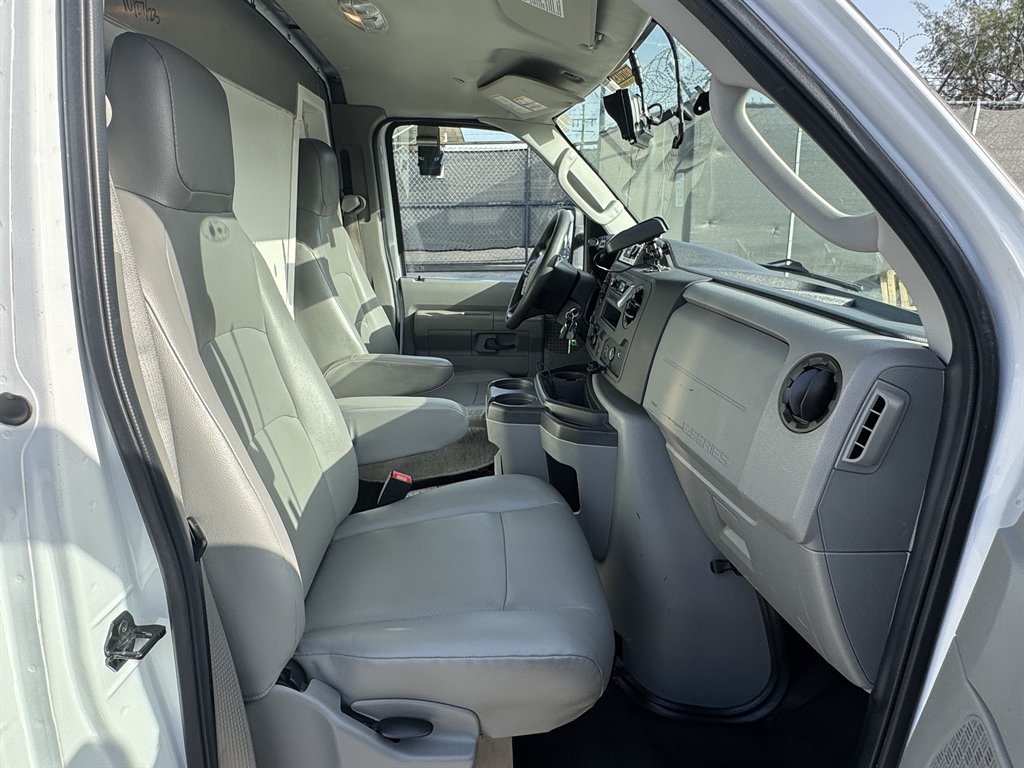 2024 Ford E350 - $26,995