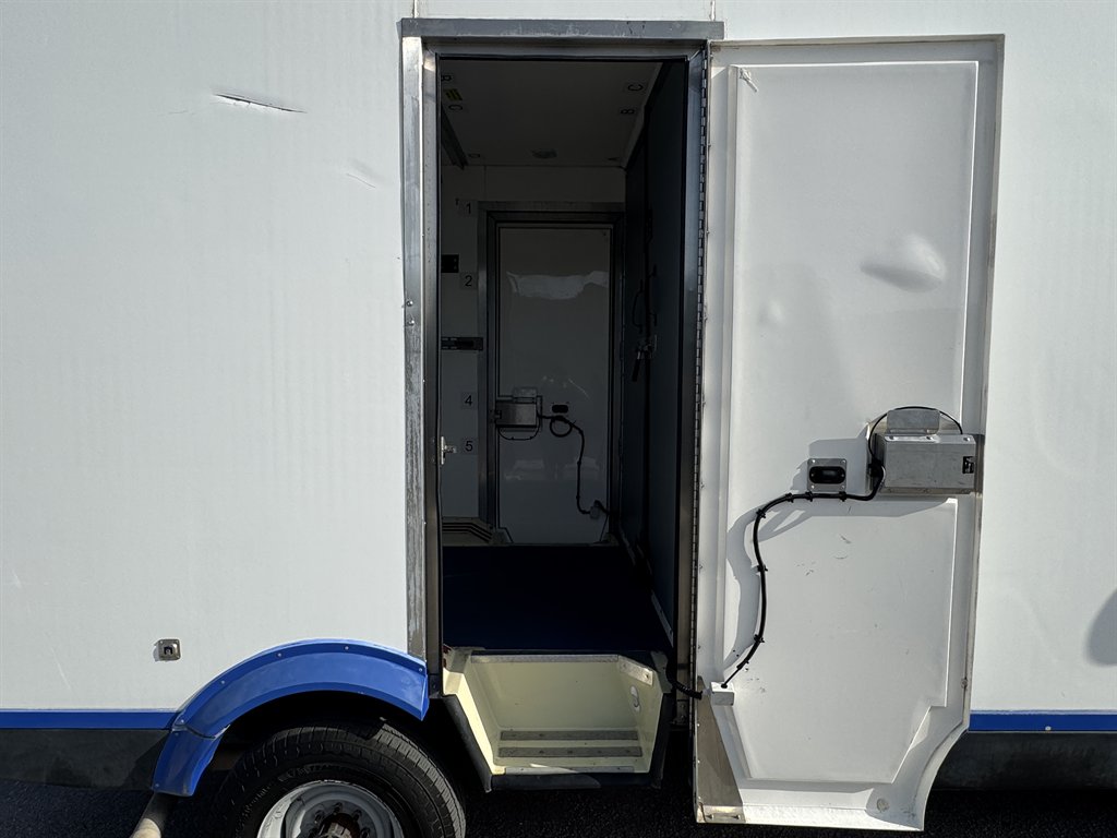 2024 Ford E350 - $26,995