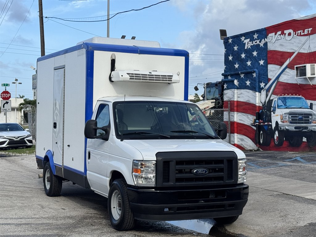 2024 Ford E350 - $25,995