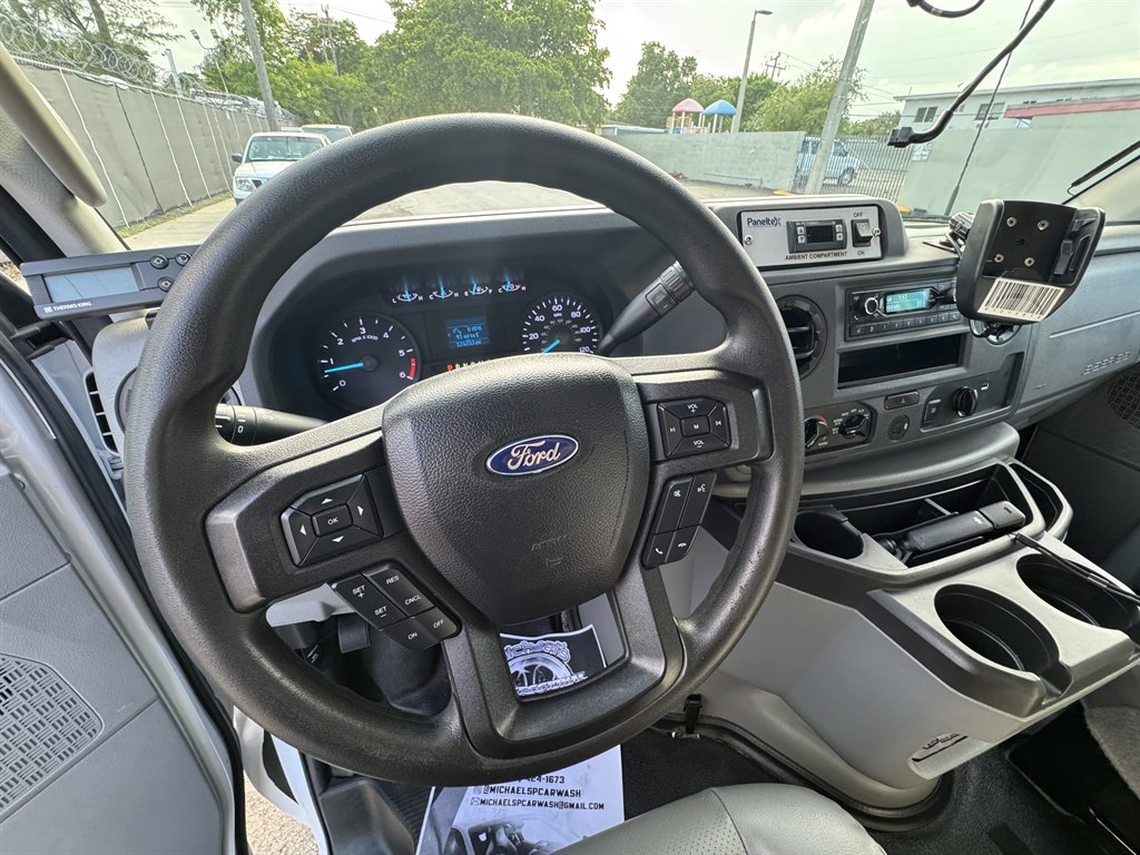 2024 Ford E350 - $25,995