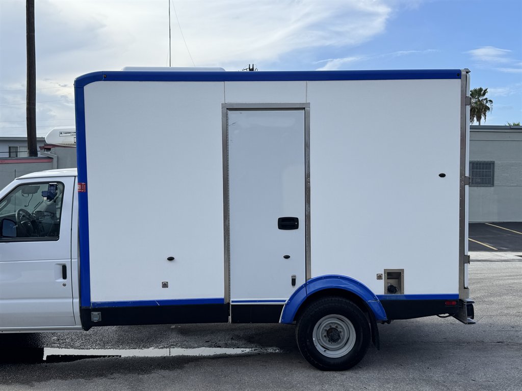 2024 Ford E350 - $25,995