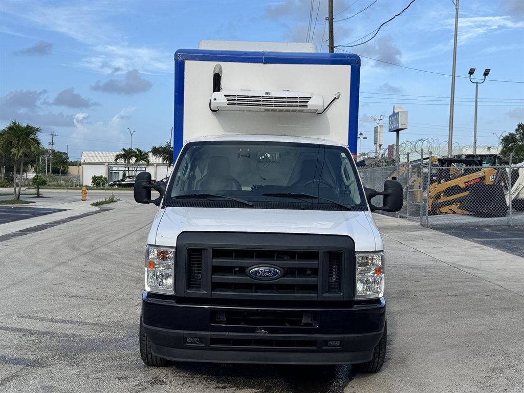2024 Ford E350 - $25,995