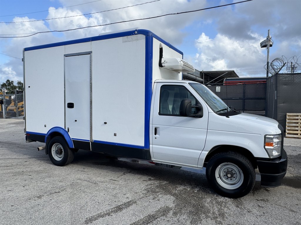 2024 Ford E350 - $25,995