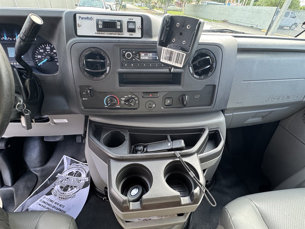 2024 Ford E350 - $25,995