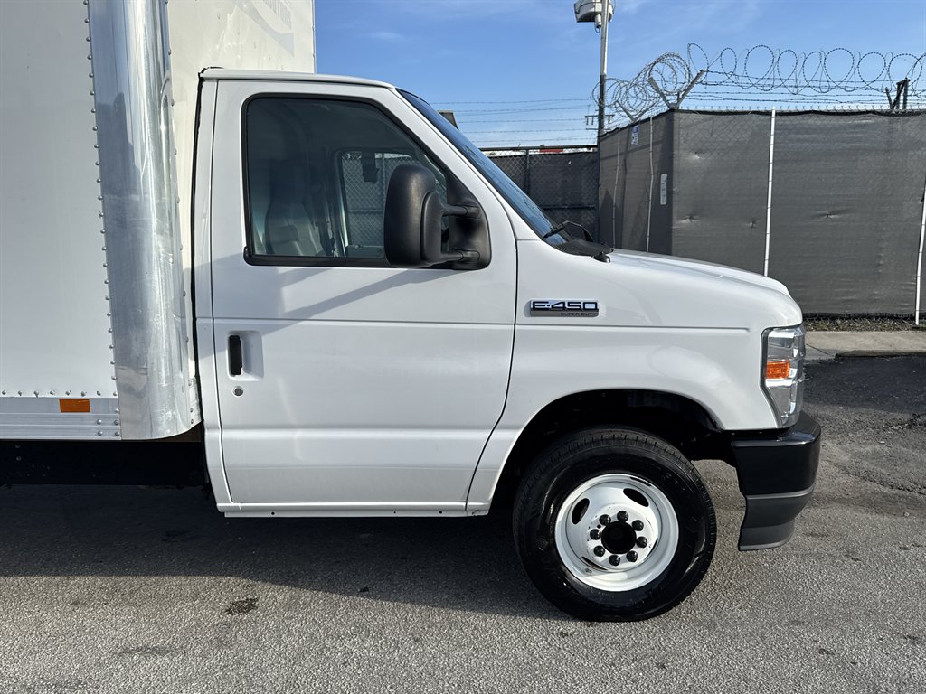 2023 Ford E-450 - $26,995