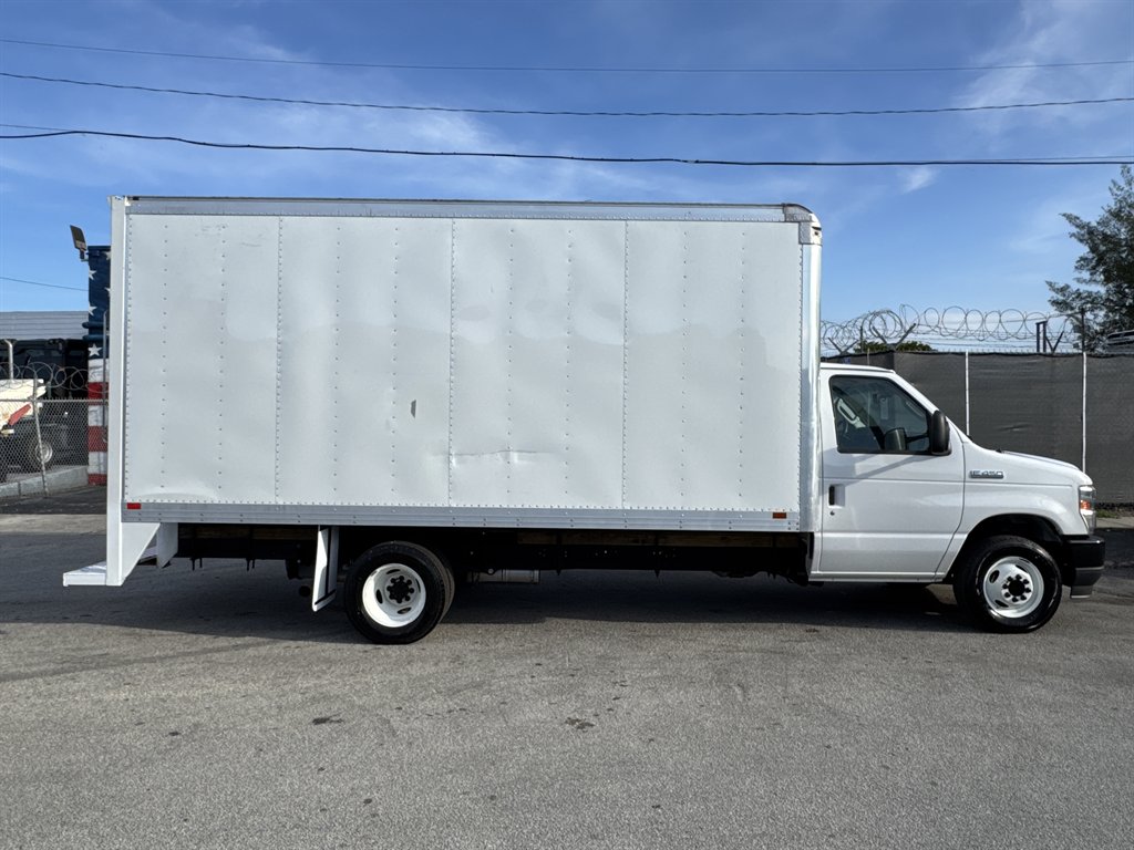 2023 Ford E-450 - $26,995