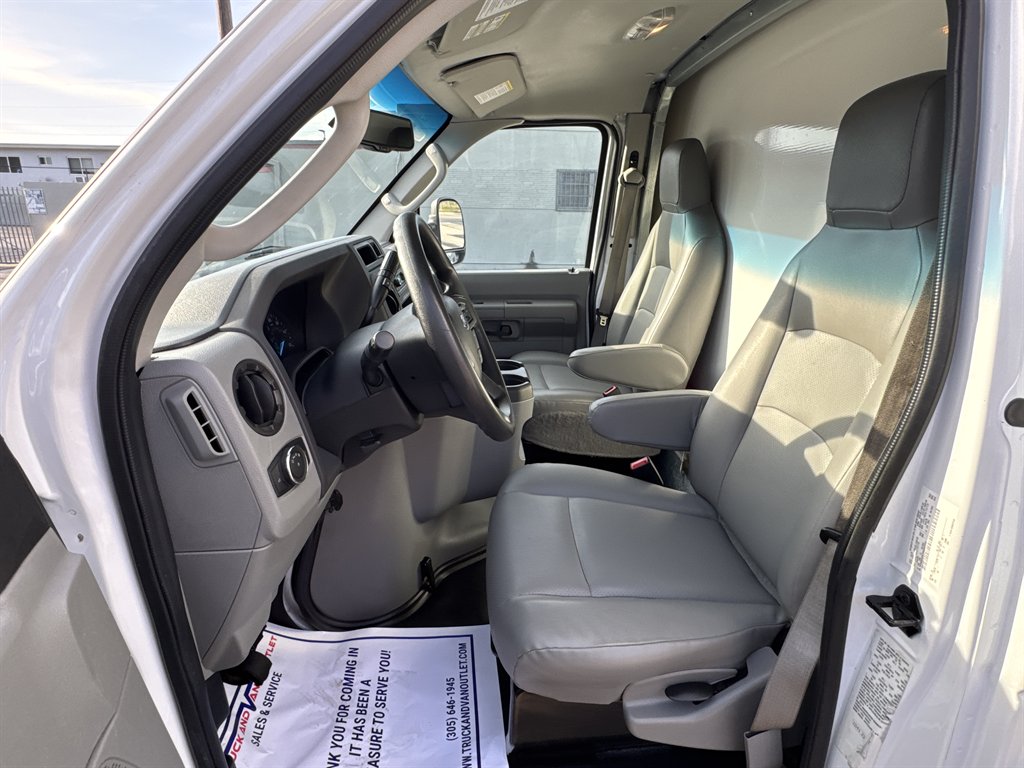 2023 Ford E-450 - $26,995
