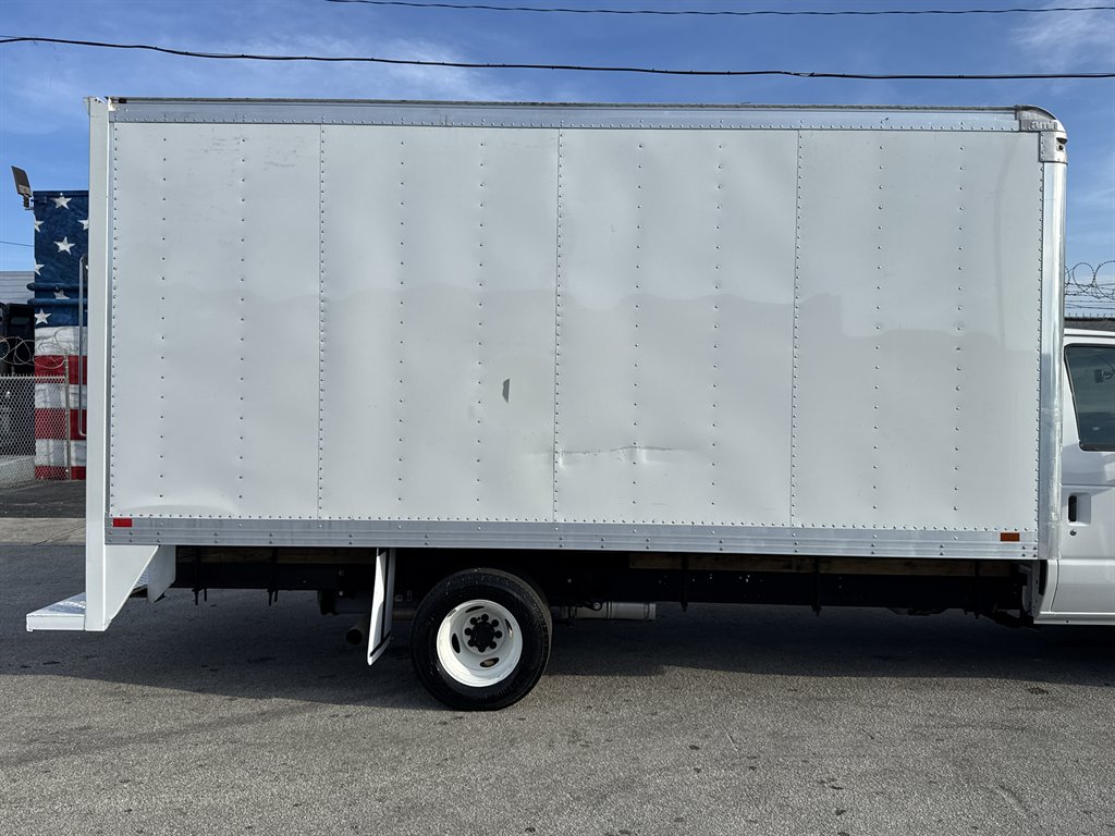 2023 Ford E-450 - $26,995