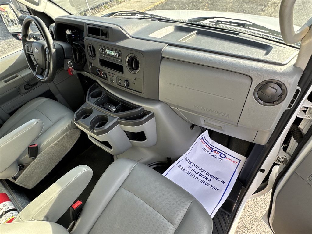 2023 Ford E-450 - $26,995