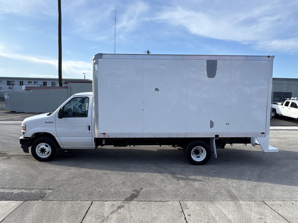 2023 Ford E-450 - $26,995