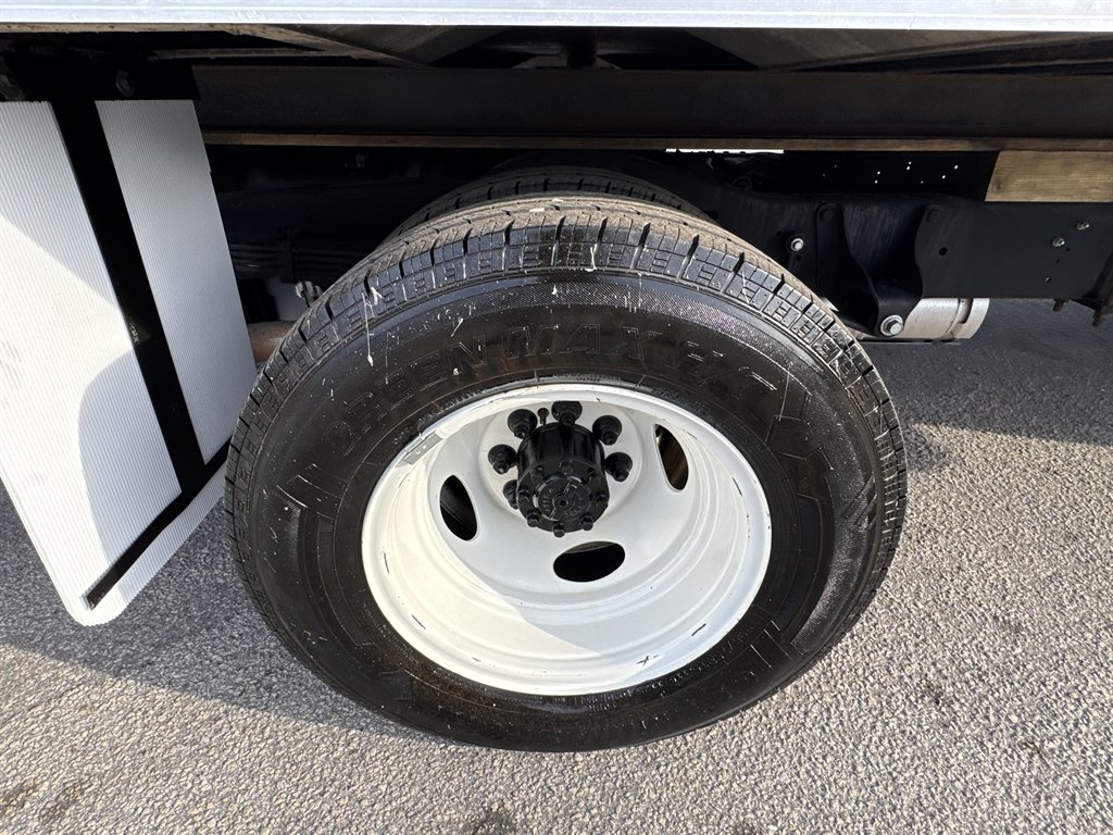 2023 Ford E-450 - $26,995