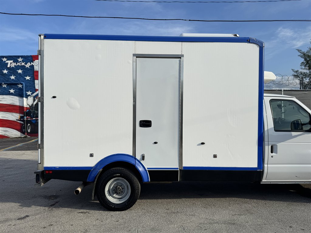 2023 Ford E-350 - $22,995