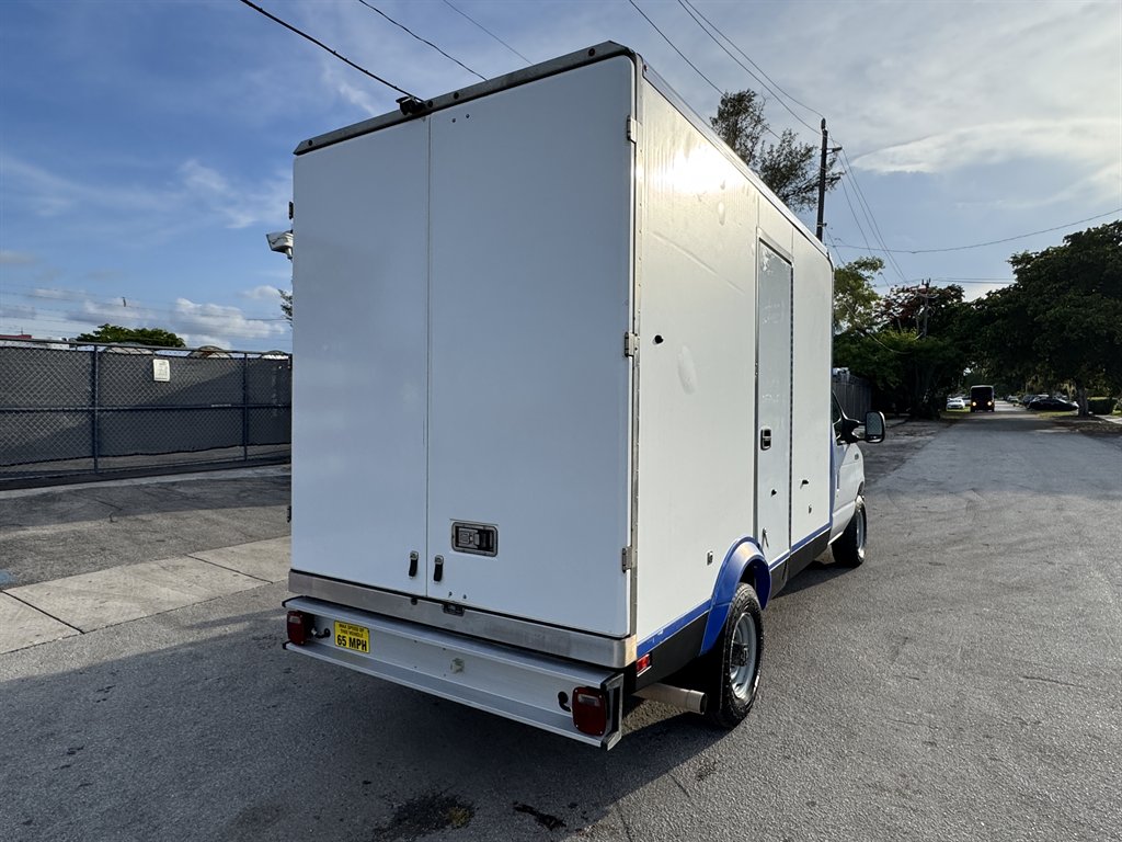 2023 Ford E-350 - $22,995