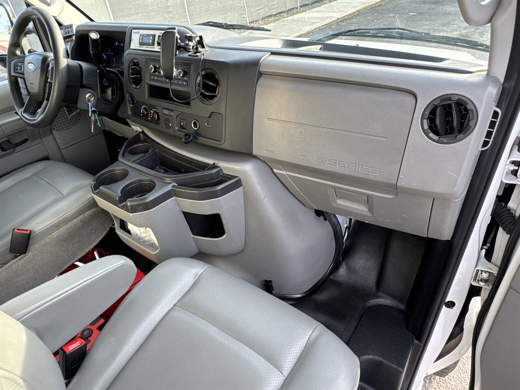 2023 Ford E-350 - $22,995