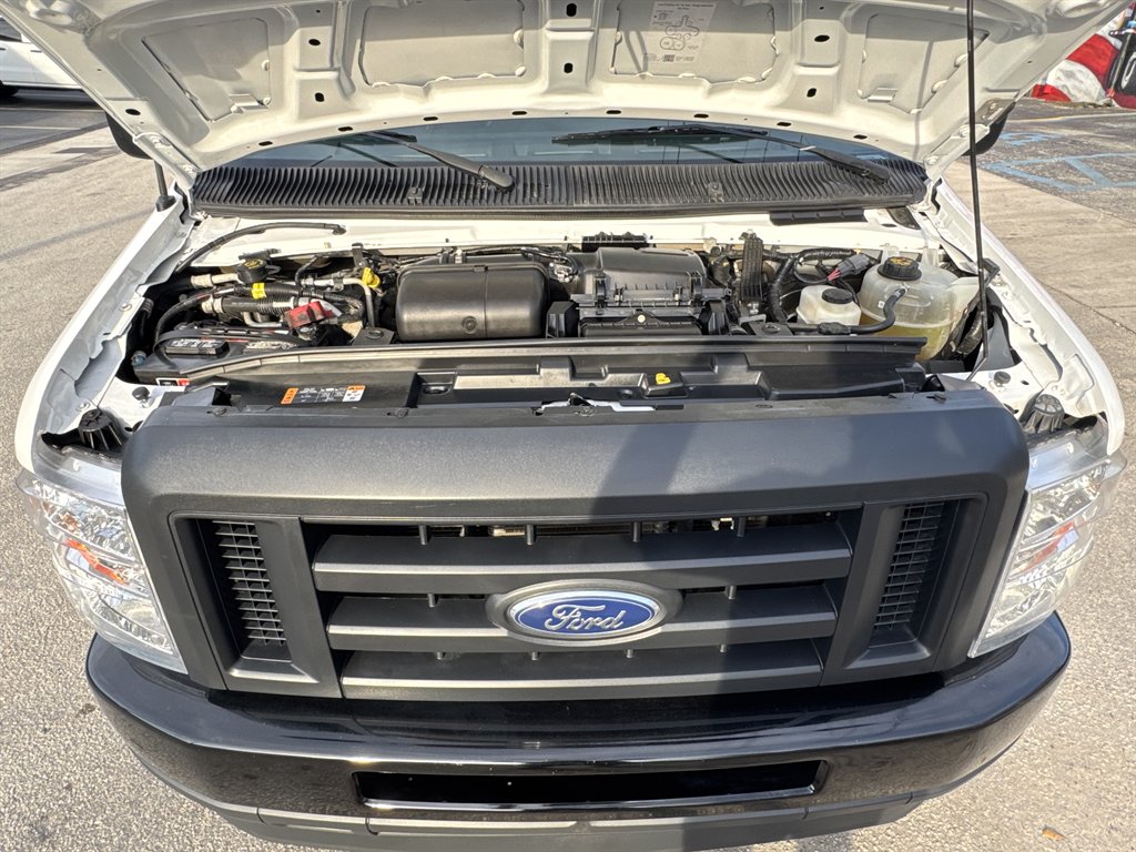 2023 Ford E-350 - $22,995