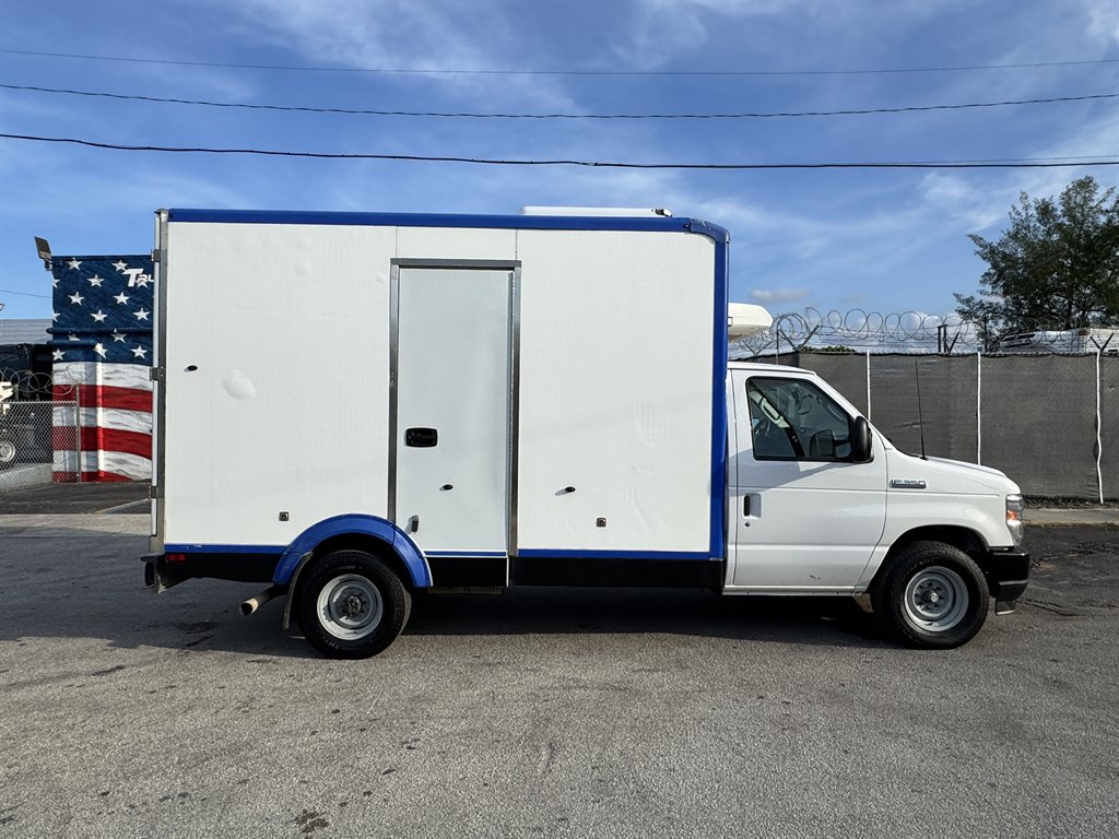 2023 Ford E-350 - $22,995