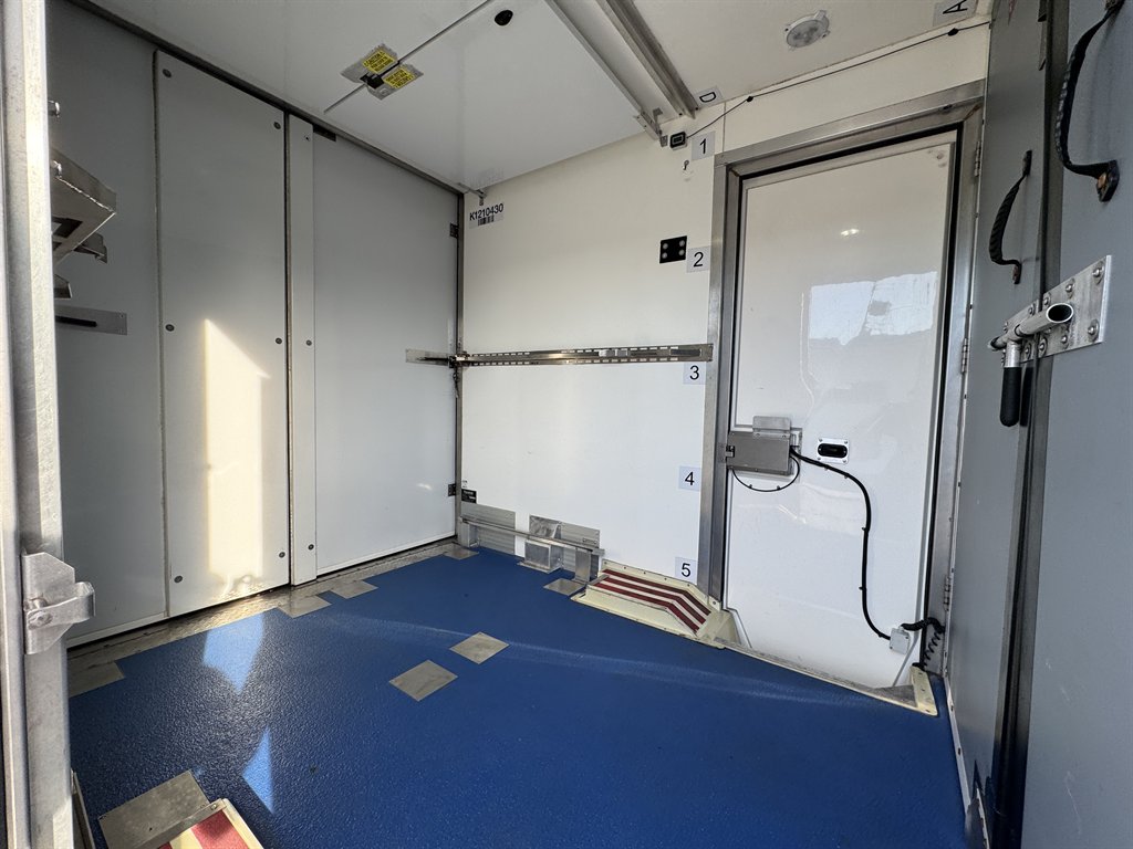 2023 Ford E-350 - $22,995