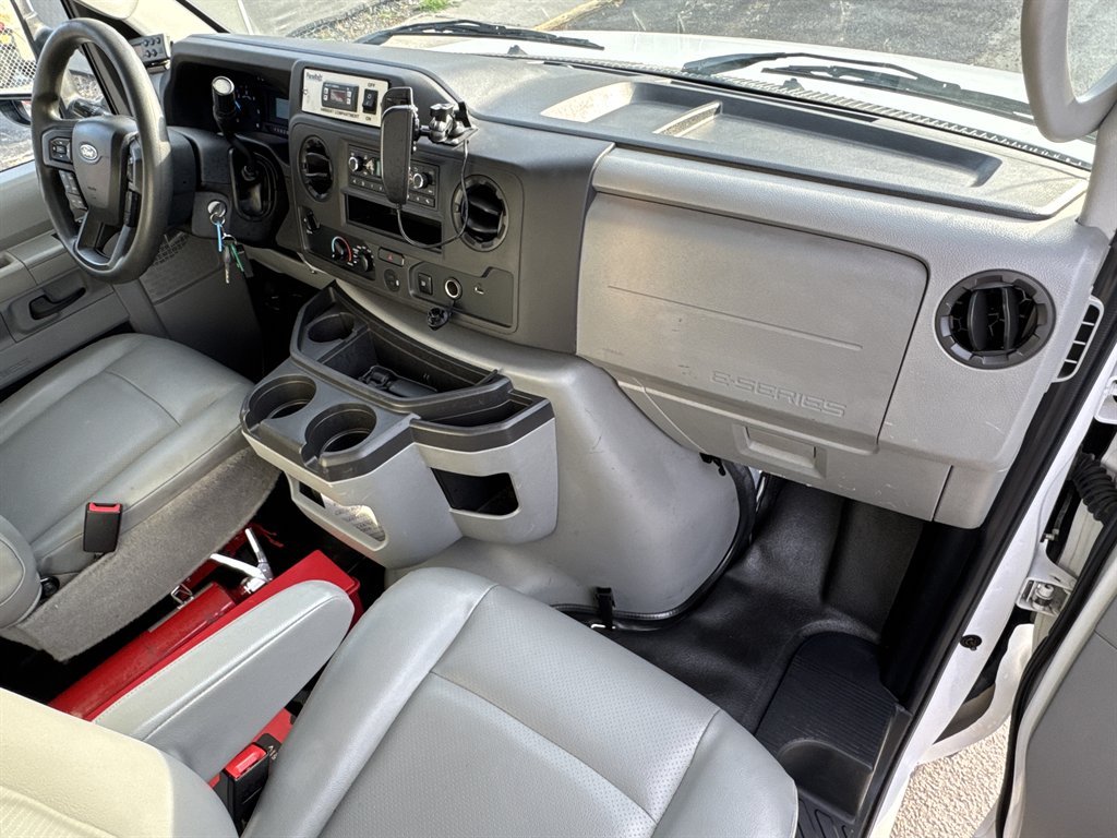 2023 Ford E-350 - $22,995