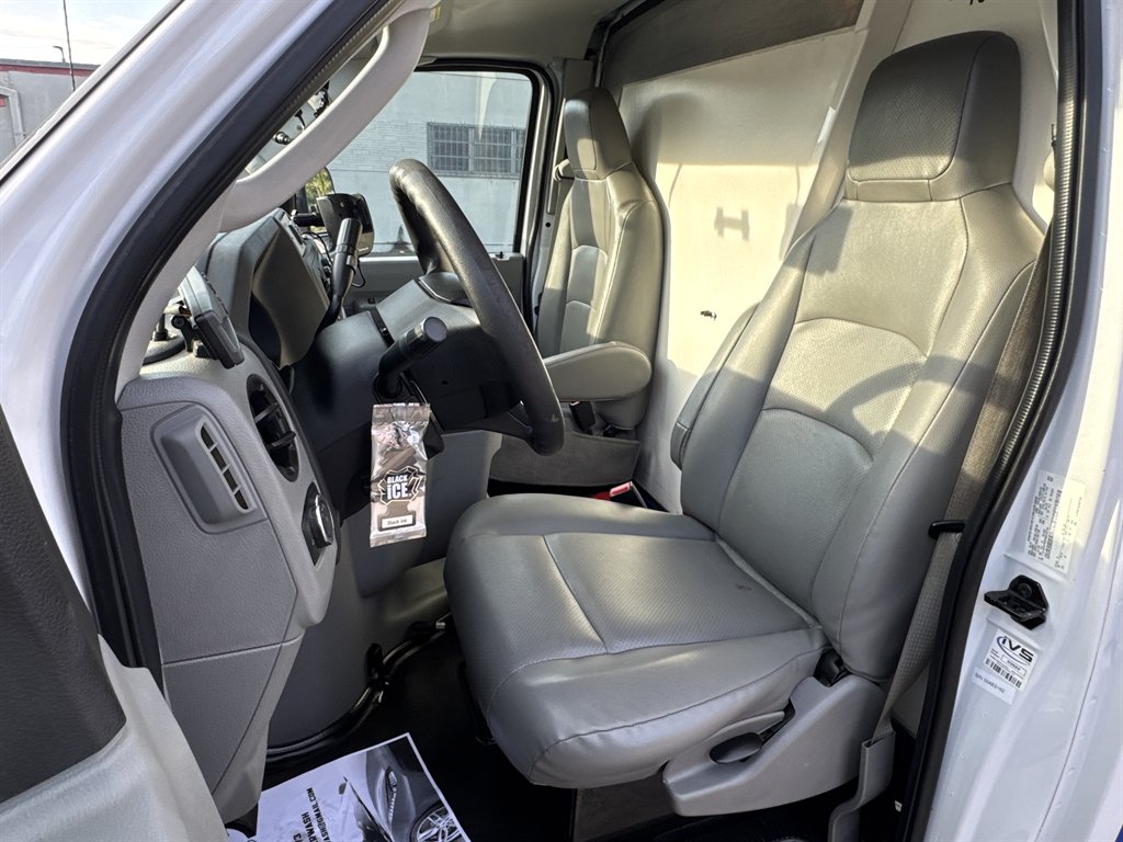 2023 Ford E-350 - $22,995