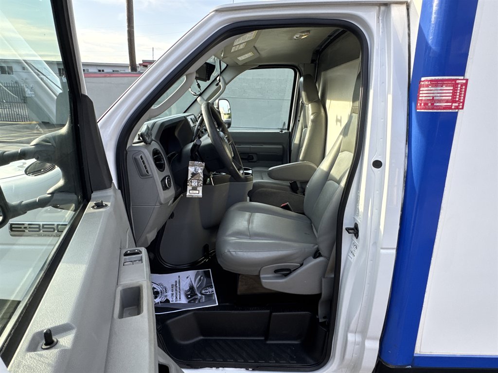 2023 Ford E-350 - $22,995