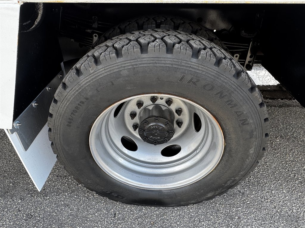 2021 Ford F-550 - $98,995