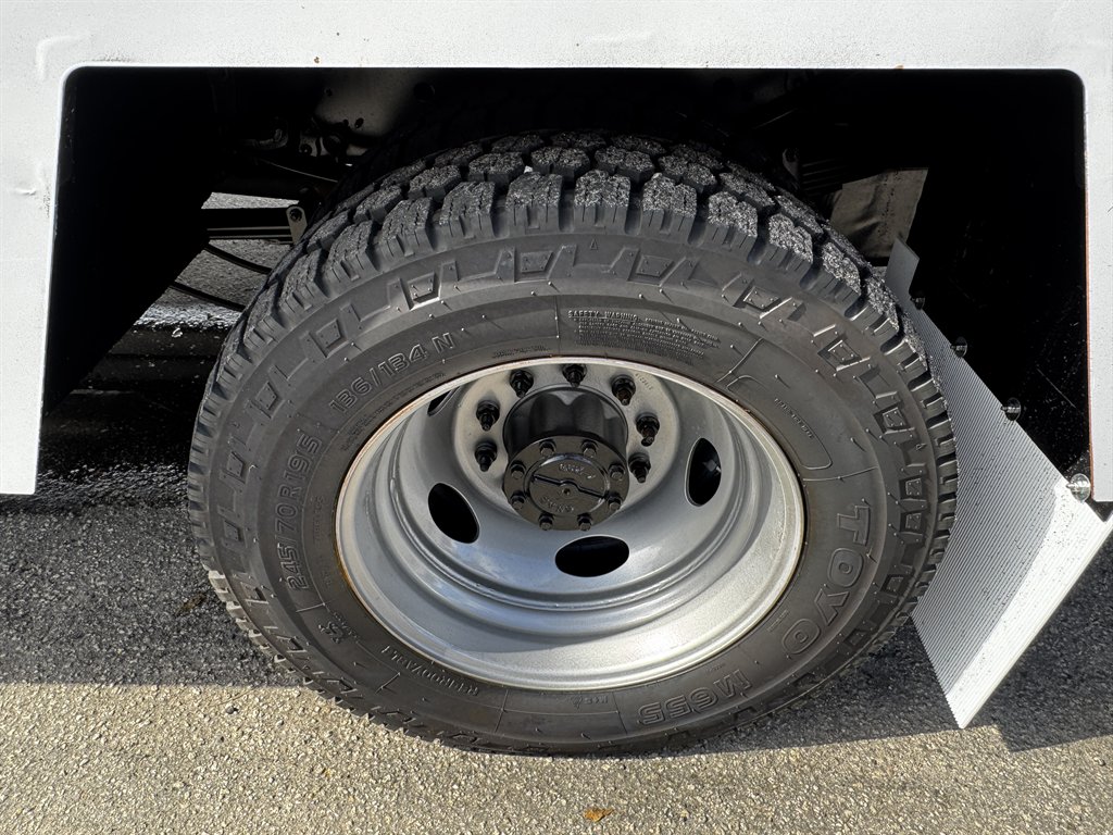2021 Ford F-550 - $98,995