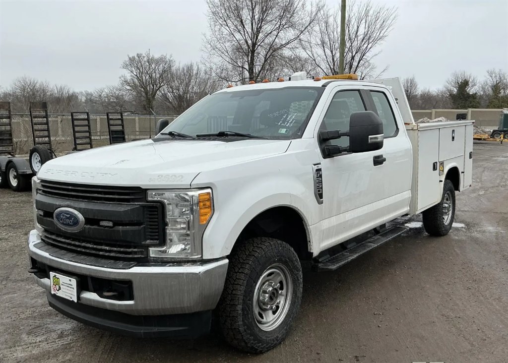 2017 Ford F-250 - $24,995