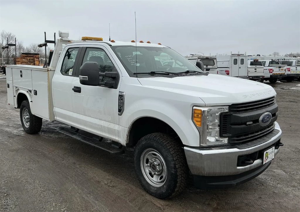 2017 Ford F-250 - $24,995