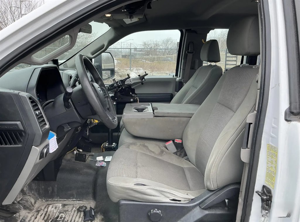 2017 Ford F-250 - $24,995