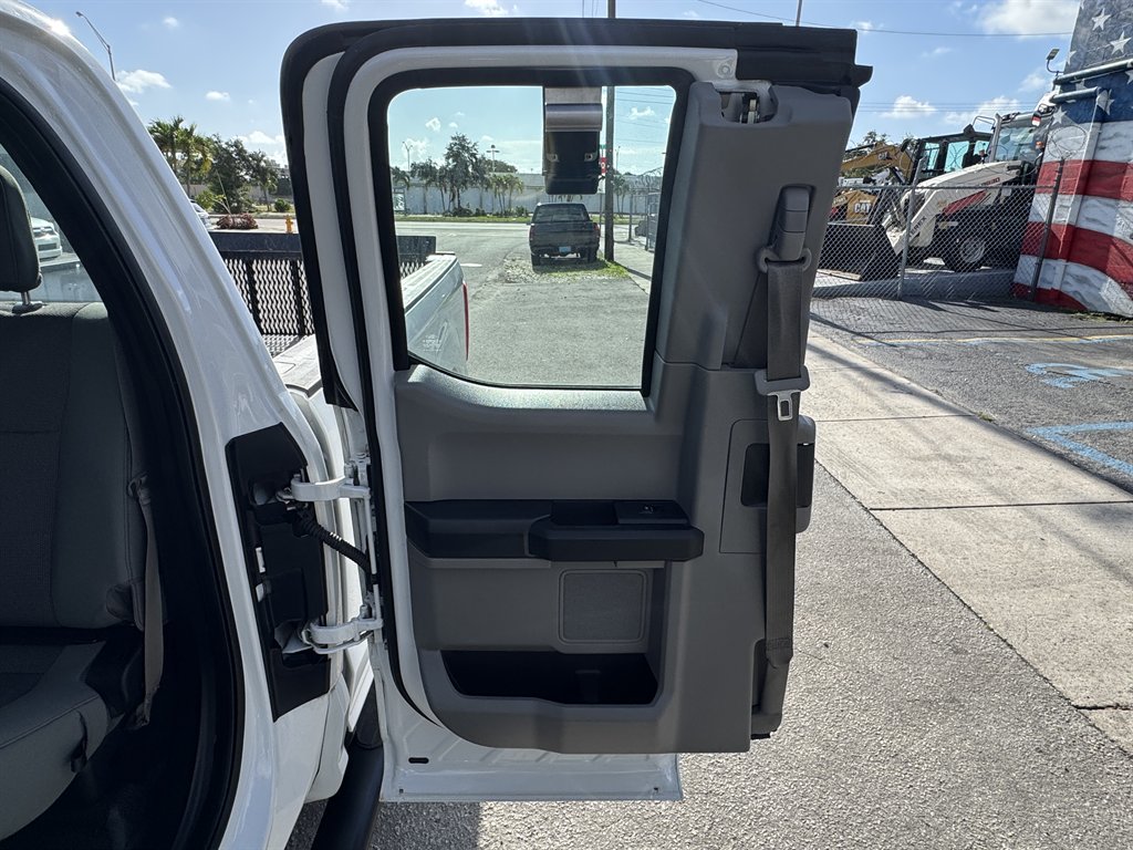 2019 Ford F250 - $22,995